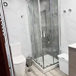 Manurodri Apartment