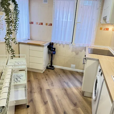 Apartament Manurodri