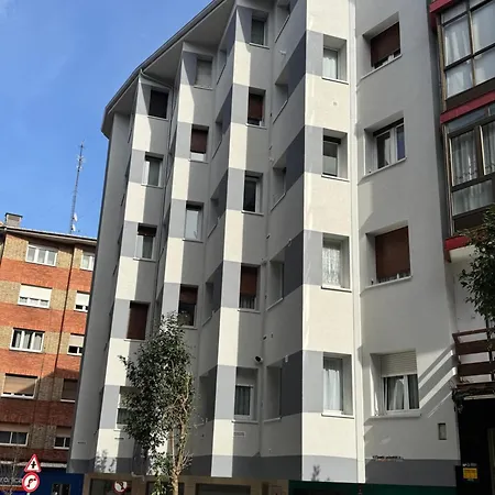 شقة Manurodri خيخون